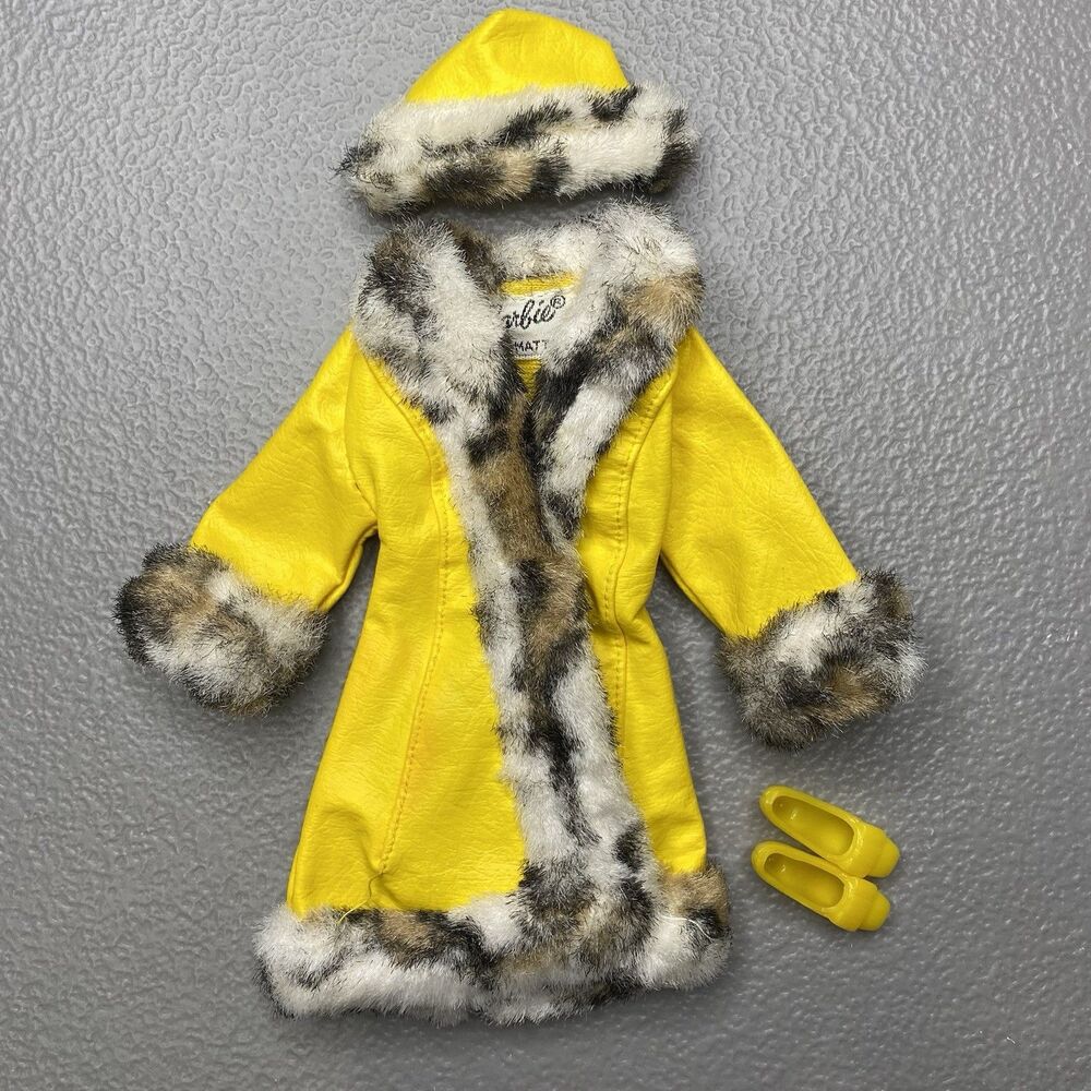 Barbie Great Coat 1459 Complete Vintage 1970 Yellow Vinyl Coat Fur Squishy Shoes
